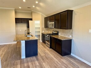 4512 Chestnut Meadows Bend in Georgetown, TX - Building Photo - Building Photo