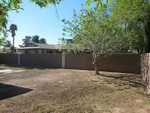 5071 Orinda Ave in Las Vegas, NV - Building Photo - Building Photo