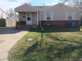 408 N Marshall Dr in Midwest City, OK - Building Photo