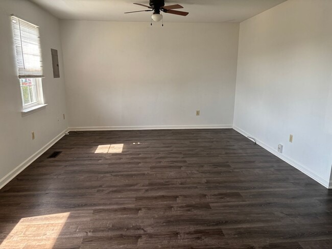 845 Modena Rd in Decherd, TN - Building Photo - Building Photo