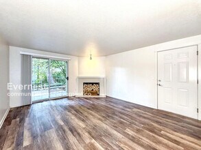 916 3rd Ave in Kirkland, WA - Building Photo - Building Photo