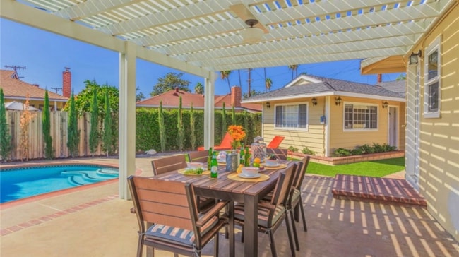 405 N Peach Knoll in Anaheim, CA - Foto de edificio - Building Photo