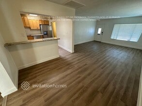 6734 N 10th Ave in Phoenix, AZ - Foto de edificio - Building Photo