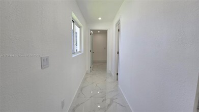 15586 SW 62nd Ter in Miami, FL - Building Photo - Building Photo