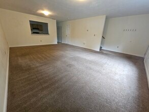 1413 Jennifer Dr in Blacksburg, VA - Foto de edificio - Building Photo