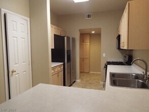 9623 Gunsmith Dr in Las Vegas, NV - Building Photo - Building Photo