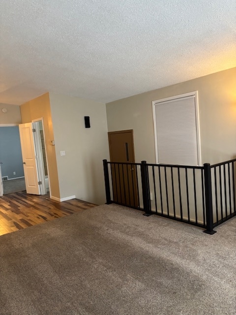 210 Lox Ct in Combined Locks, WI - Foto de edificio - Building Photo