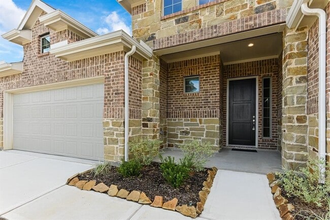 8426 Bay Orchard Dr in Baytown, TX - Building Photo - Building Photo