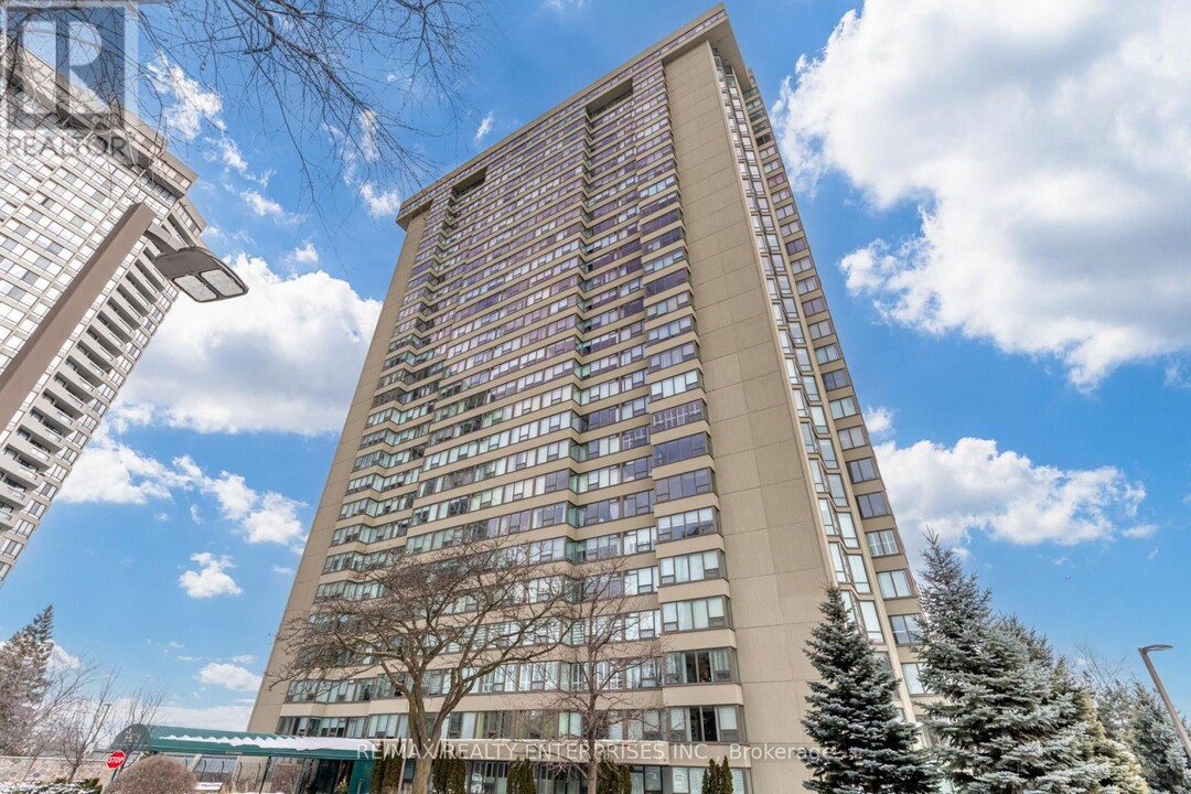 55-255 Skymark Dr in Toronto, ON - Building Photo