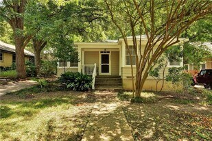 3213 Hampton Rd in Austin, TX - Building Photo