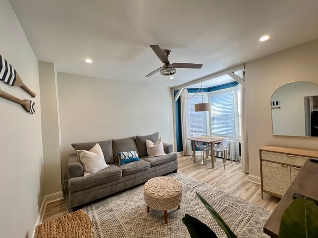 157 Baileyville Rd, Unit Second Floor in Middlefield, CT - Foto de edificio - Building Photo