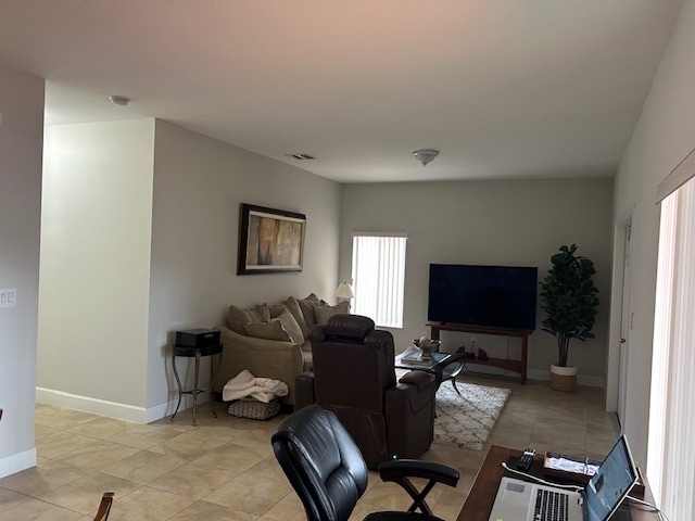 2933 SW 38th Ave in Miami, FL - Building Photo - Building Photo