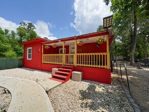 29 Co Rd 2131 in Cleveland, TX - Building Photo - Building Photo