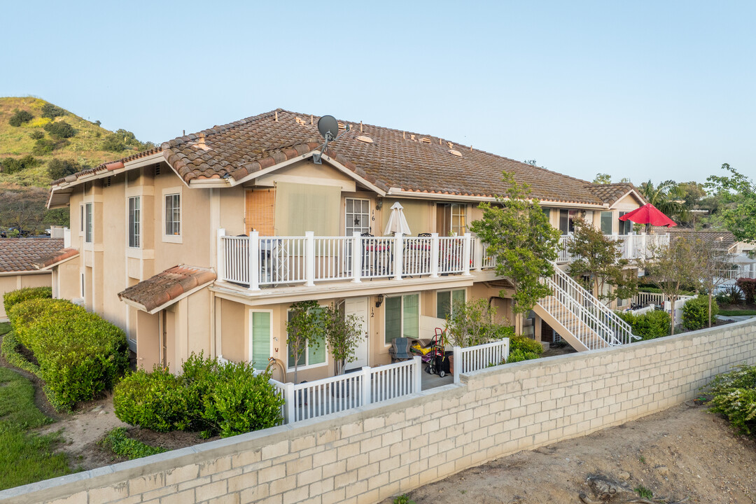 19801 Meadow Ridge Dr in Trabuco Canyon, CA - Building Photo