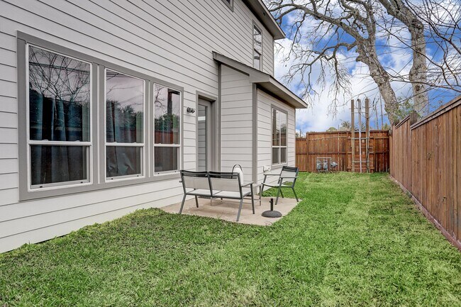 4849 Benning Dr in Houston, TX - Building Photo - Building Photo