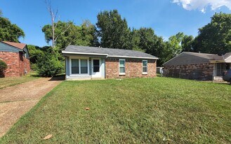 4920 Shayne Cove in Memphis, TN - Building Photo