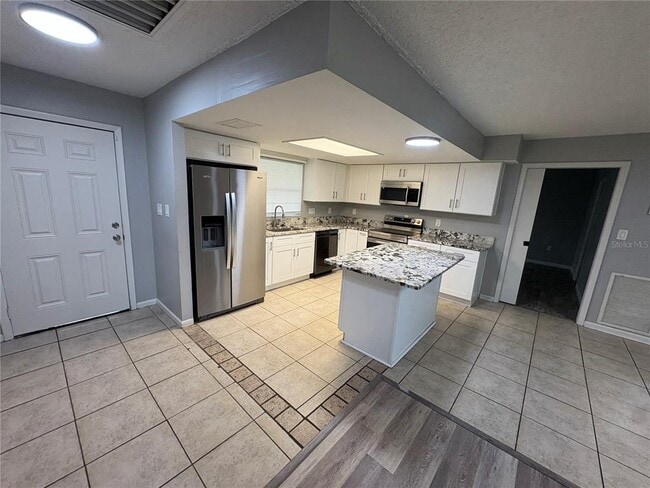 1730 N County Rd 19A in Eustis, FL - Building Photo - Building Photo