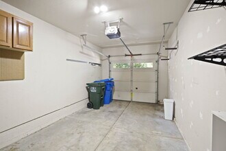 190 Rivers Edge Dr in Gold Hill, OR - Building Photo - Building Photo