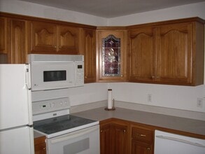 2219 Saratoga Dr in Louisville, KY - Building Photo - Building Photo