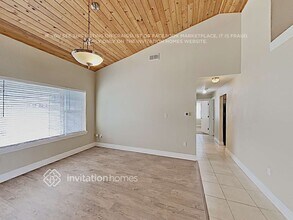 10613 Lakeshore Dr in Clermont, FL - Building Photo - Building Photo