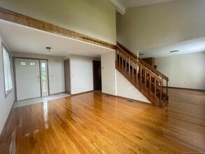 54 Ivy Ln in South Windsor, CT - Building Photo - Building Photo