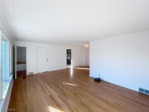 18411 Chagrin Blvd in Shaker Heights, OH - Building Photo - Building Photo