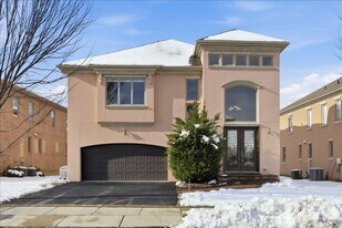 86 Davinci Dr in Monmouth Junction, NJ - Building Photo