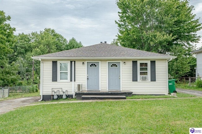 203 Rogersville Rd in Radcliff, KY - Building Photo - Building Photo