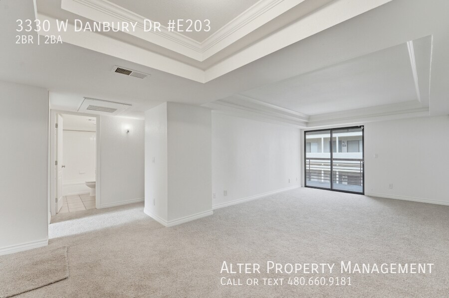 3330 W Danbury Dr in Phoenix, AZ - Building Photo