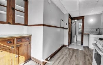 65 Euclid Ave, Unit 3 in Buffalo, NY - Foto de edificio - Building Photo