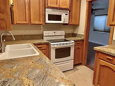 870 Palm Cir in Tracy, CA - Building Photo - Building Photo