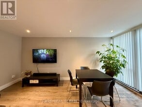 53 McCaul St in Toronto, ON - Building Photo - Building Photo