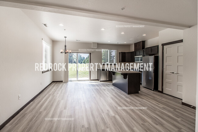 property at 1532 E Latitude Ln