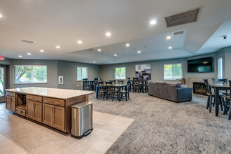 Hidden Oak in Pleasant Prairie, WI - Building Photo - Interior Photo