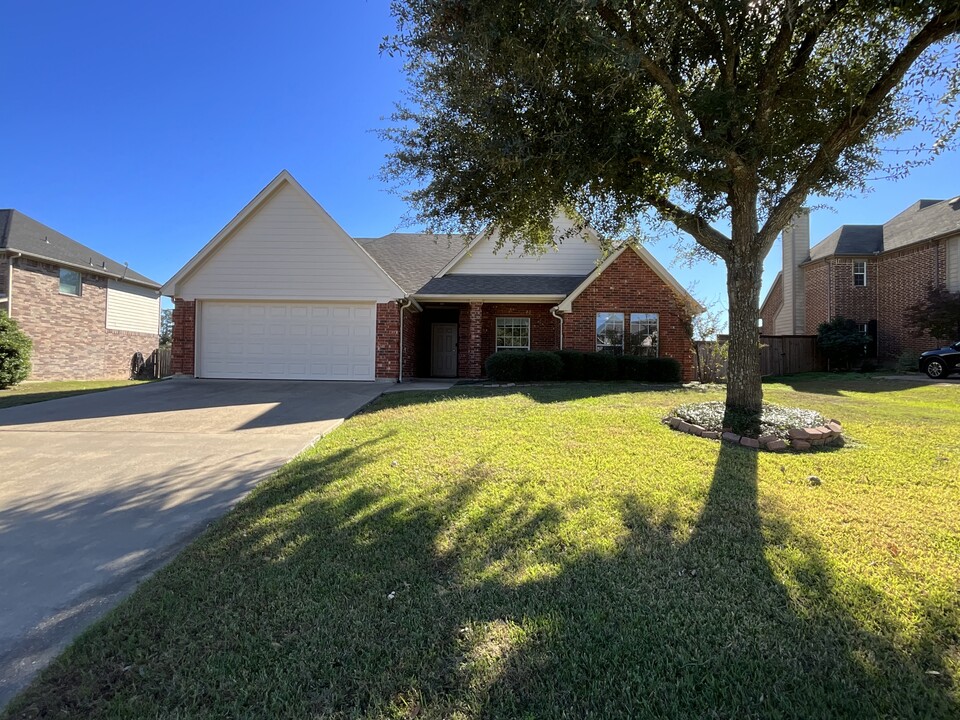 4417 Etheridge Cir in Canton, TX - Building Photo