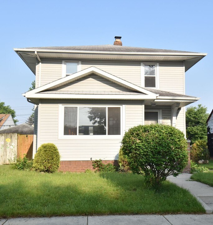 913 Bellevue Ave in South Bend, IN - Building Photo