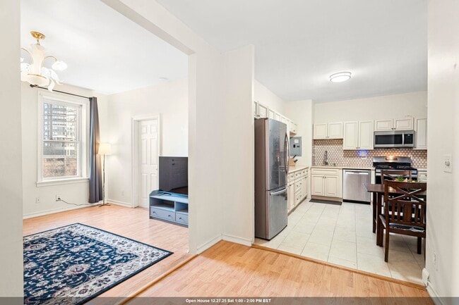 property at 282 Magnolia Ave