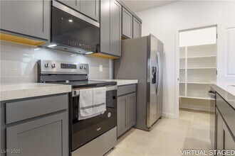 188 Vanhoy Ave in Henderson, NV - Building Photo - Building Photo