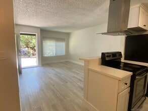 702 R Ave in National City, CA - Building Photo - Building Photo