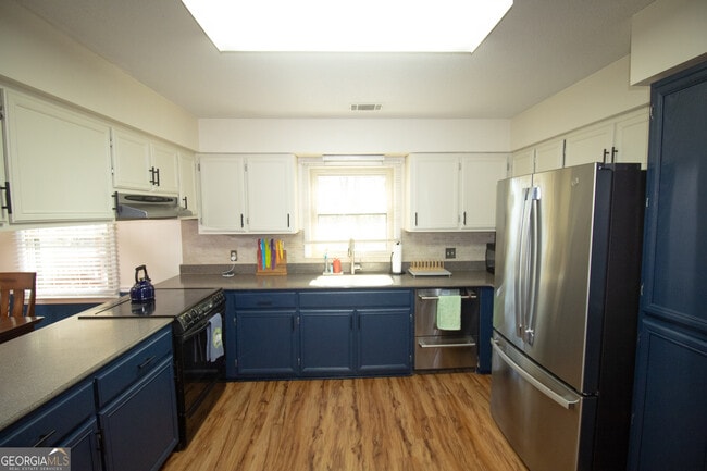 410 Cardinal Dr in Statesboro, GA - Building Photo - Building Photo