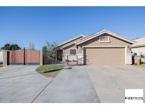 1676 N La Mora Dr in Goodyear, AZ - Building Photo - Building Photo