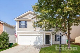 5129 Grays Ridge Dr, Unit 500-102 in Charlotte, NC - Building Photo