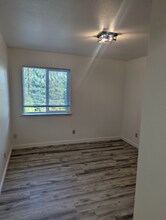 710 S Weed Blvd in Weed, CA - Building Photo - Building Photo