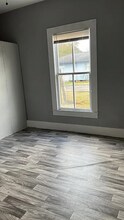 2649 Royal Ave in Groves, TX - Building Photo - Building Photo