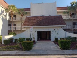 4575 S Texas Ave in Orlando, FL - Building Photo