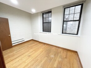 204 Hemenway St, Unit 32 in Boston, MA - Building Photo - Building Photo