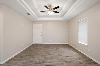 8 Stardust Ln in Edinburg, TX - Building Photo - Building Photo