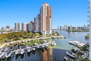 3340 NE 190th St, Unit 403 in Aventura, FL - Building Photo