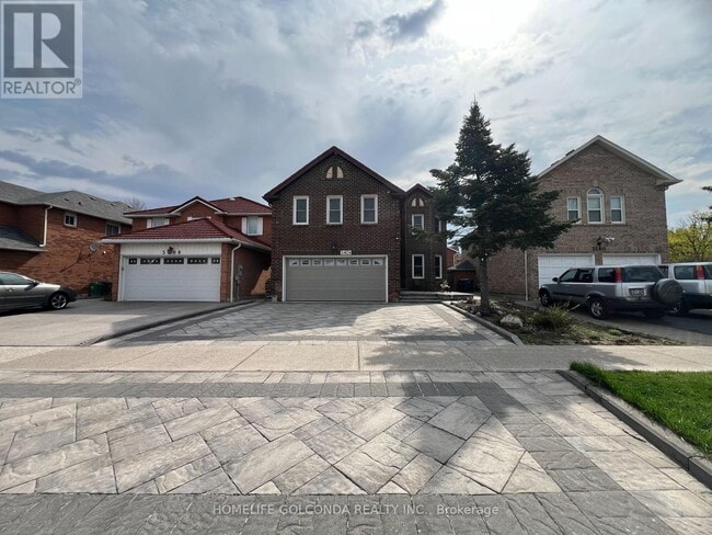 property at 5404 Heritage Hills Blvd