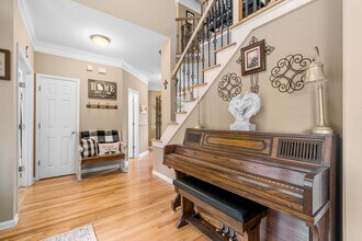 600 Lyndhurst Cir in Canton, GA - Foto de edificio - Building Photo